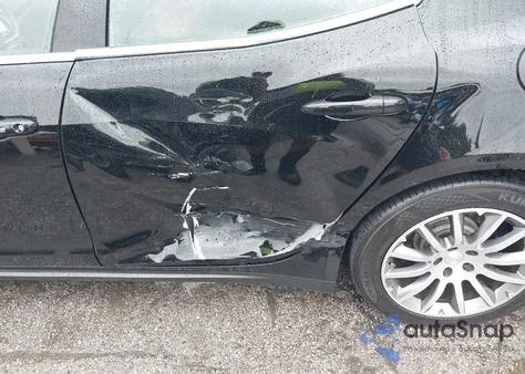 2014 Maserati Ghibli S Q4 z USA, uszkodzony, nr VIN ZAM57RTA2E1089531